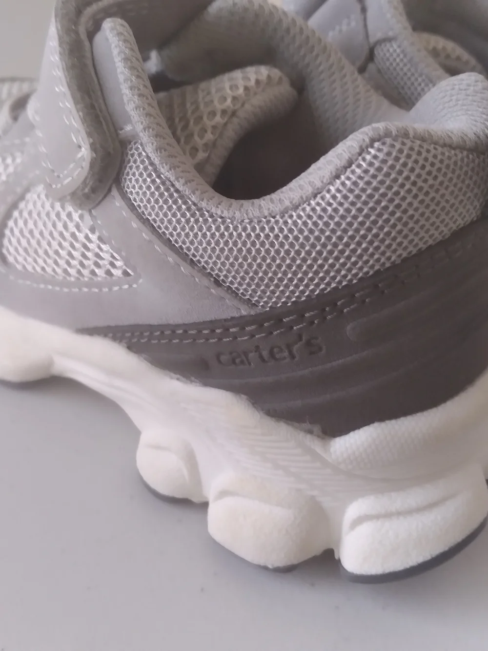 Carter's Toddler Light Grey Mesh Athletic Sneakers Easy Strap Size 8 Toddler